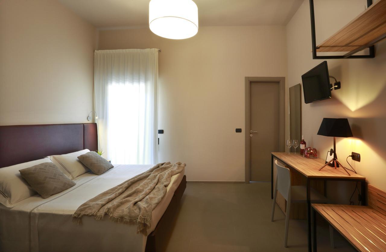 לצ'ה Hotel Aloisi מראה חיצוני תמונה